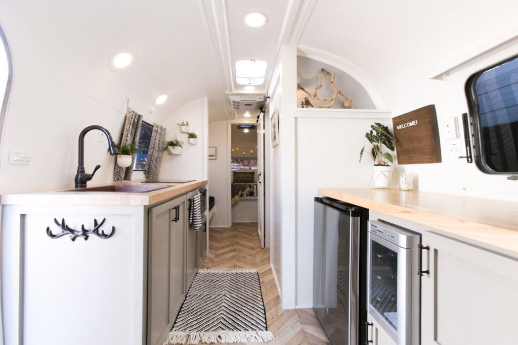 vintage_airstream_remodeled (9)