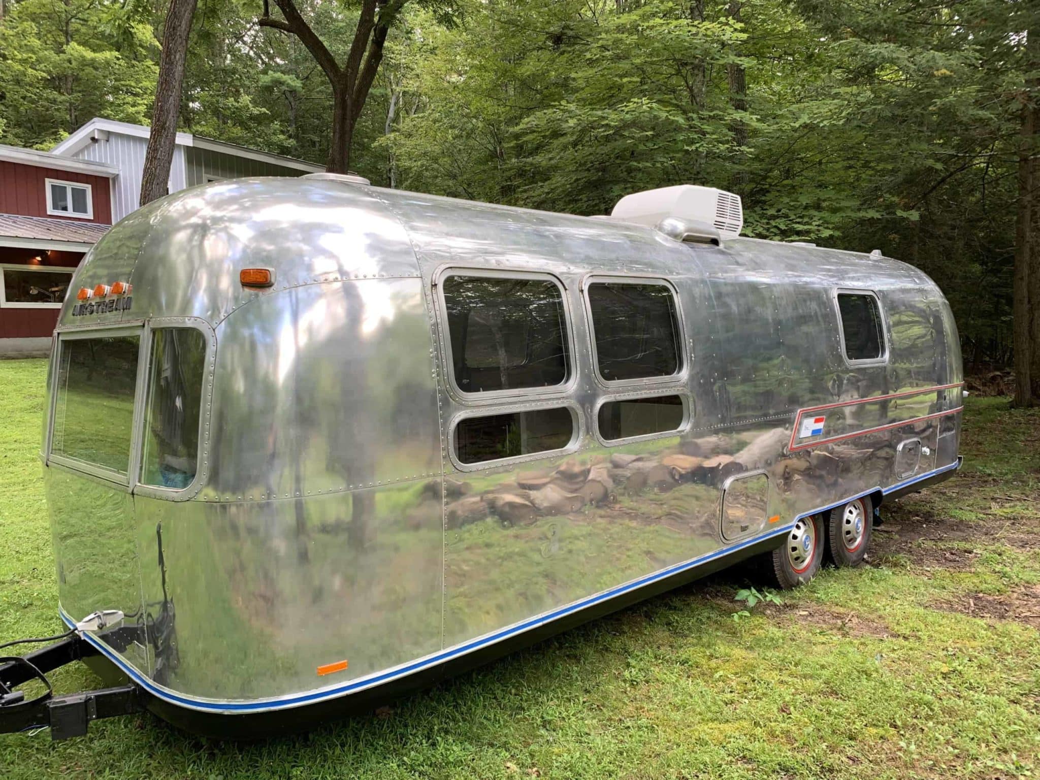 how much is a 1973 airstream land yacht worth