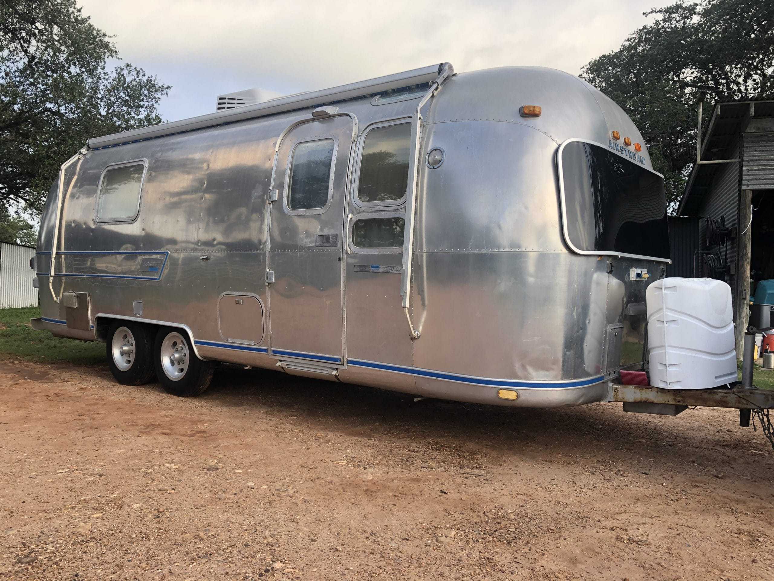 1977 Airstream 21FT Land Yacht For Sale in Goliad Airstream Marketplace