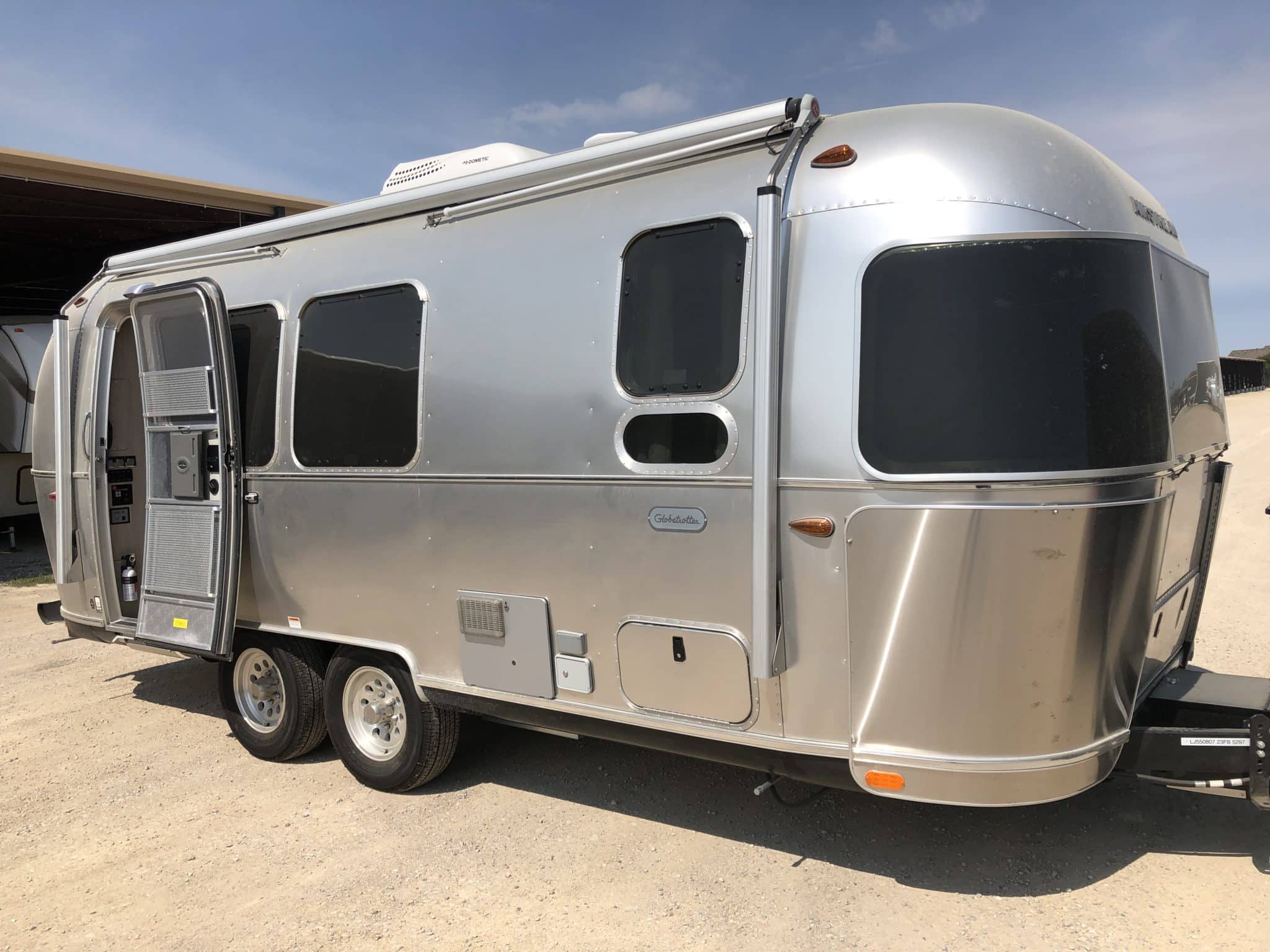 Used Airstream Globetrotter 23 Twin For Sale