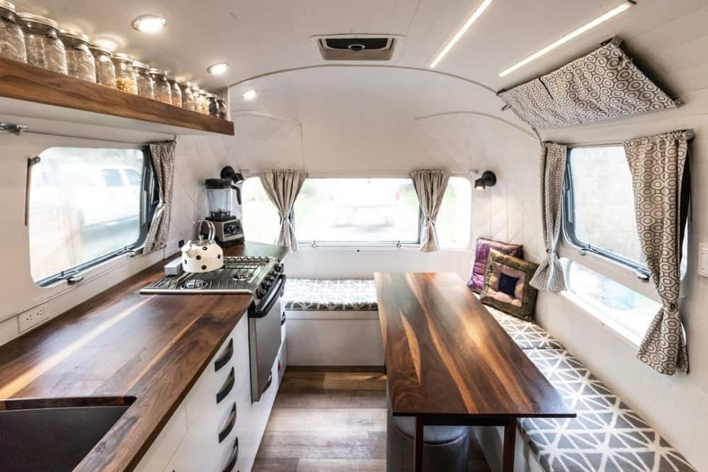 1976 airstream international land yacht