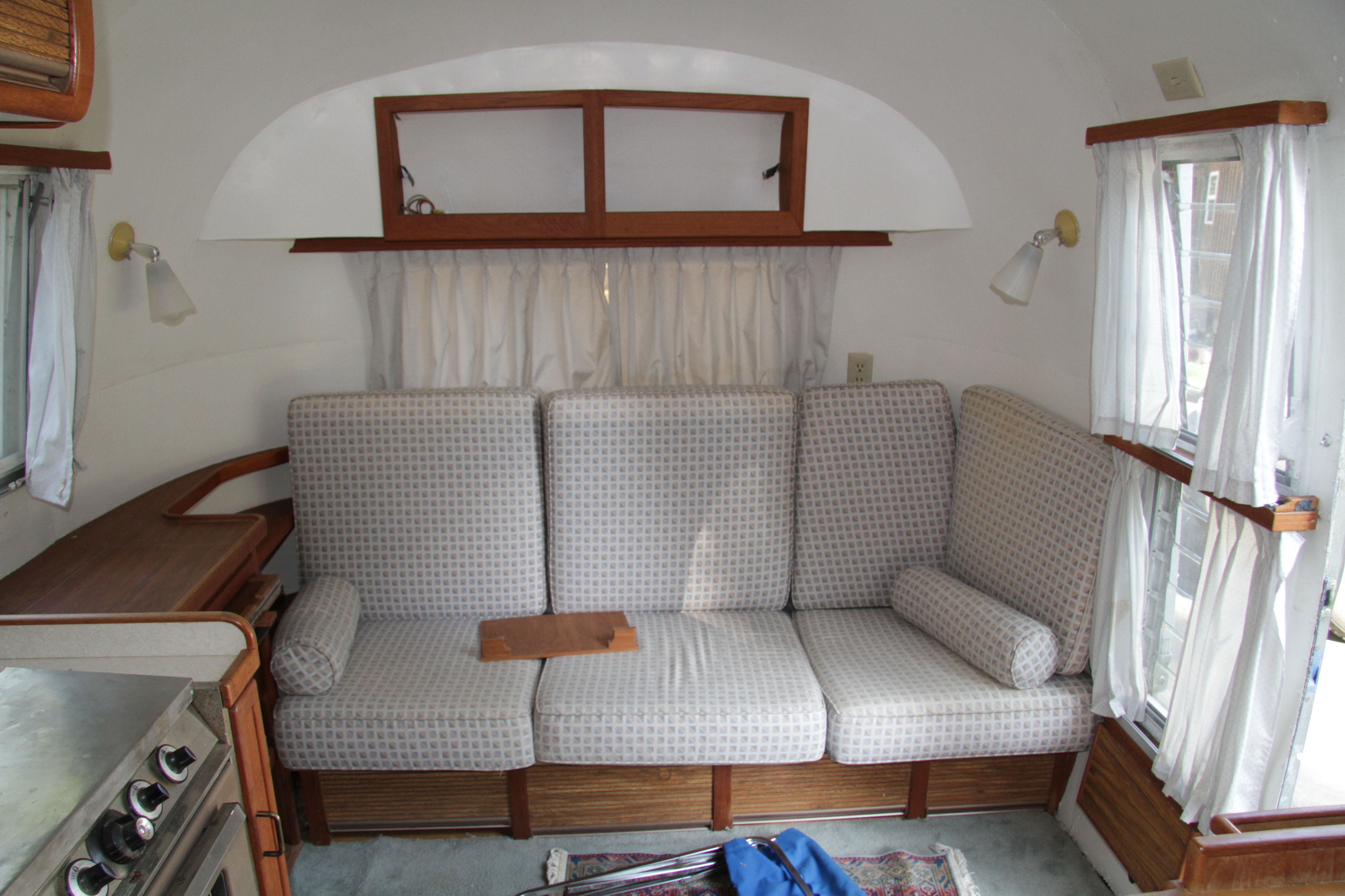 1964 Airstream 24FT Land Yacht For Sale in Enumclaw