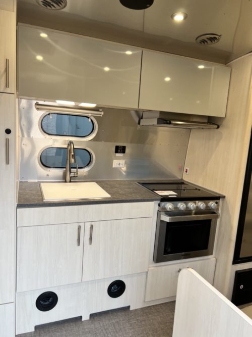 2021 Airstream 23FT Flying Cloud For Sale in AUSTIN - Airstream Marketplace