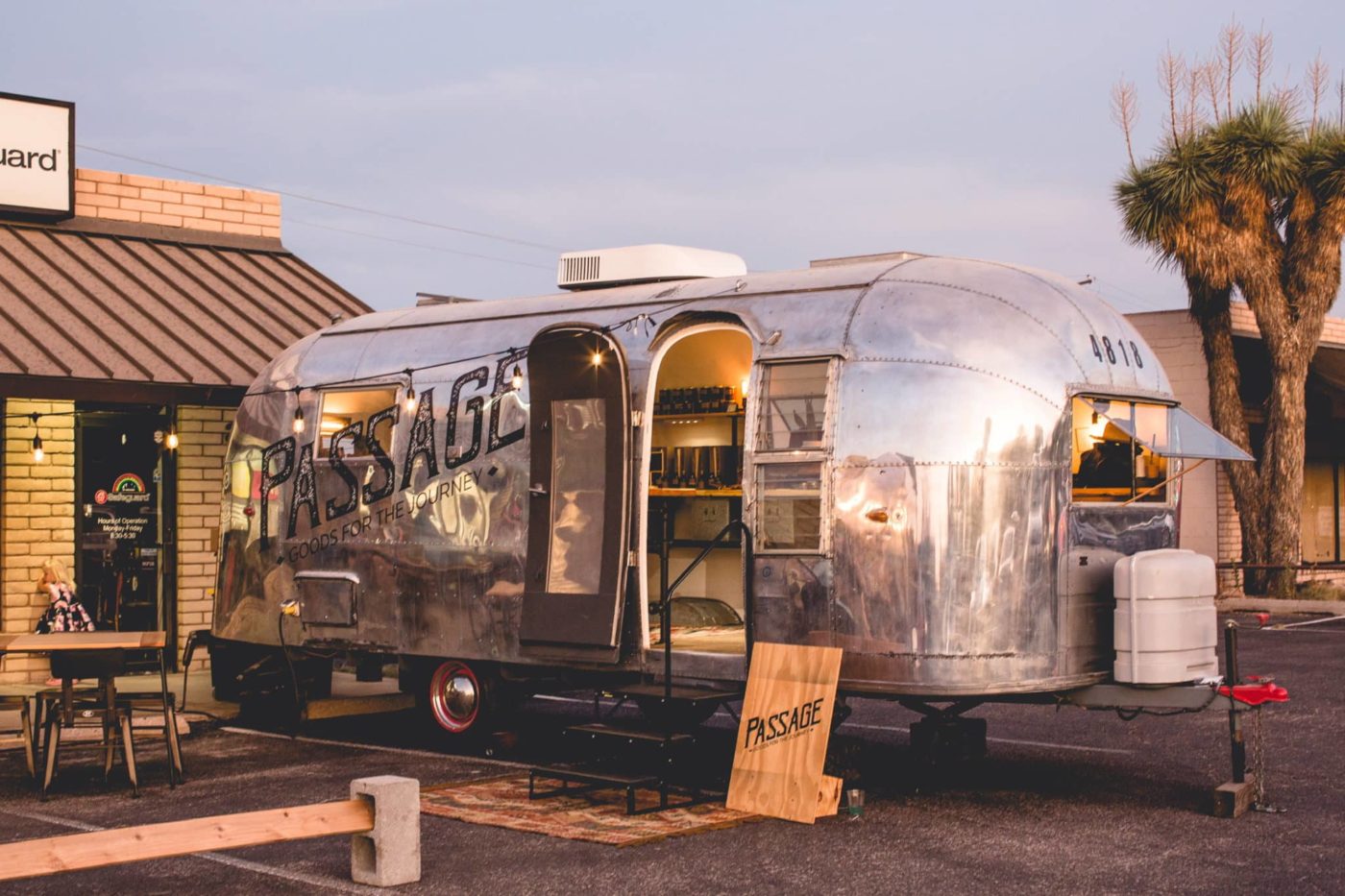 1960 Airstream 24FT Land Yacht For Sale in Kingsland