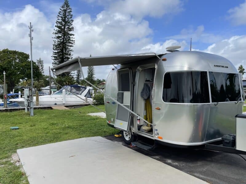 E26DD44F-8309-439D-B6D1-02D926EB240E_1_105_c