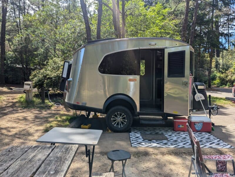 E9C70105-CAEC-4149-AB92-55CA121F34FB_1_102_o