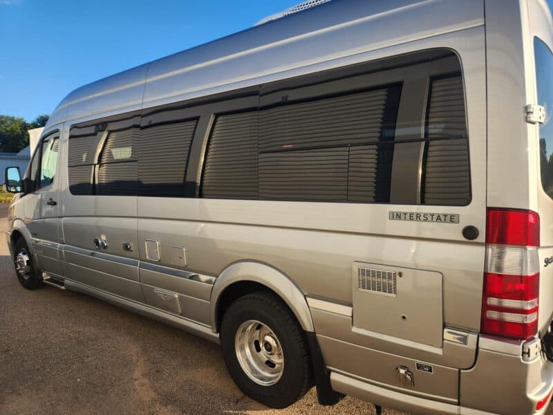Van-pic-1