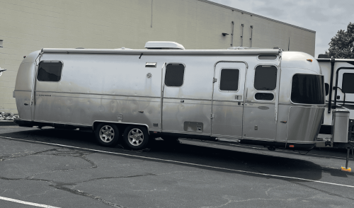 2006-Airstream-Classic-30-Kellock-copy