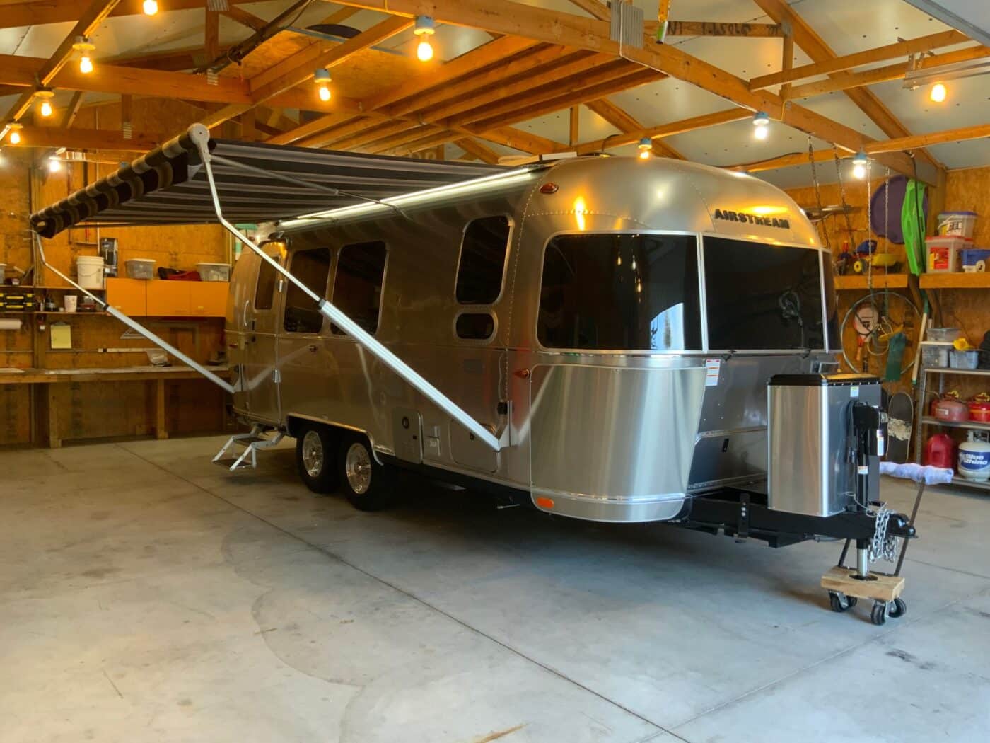 Airstream-Awning-Side