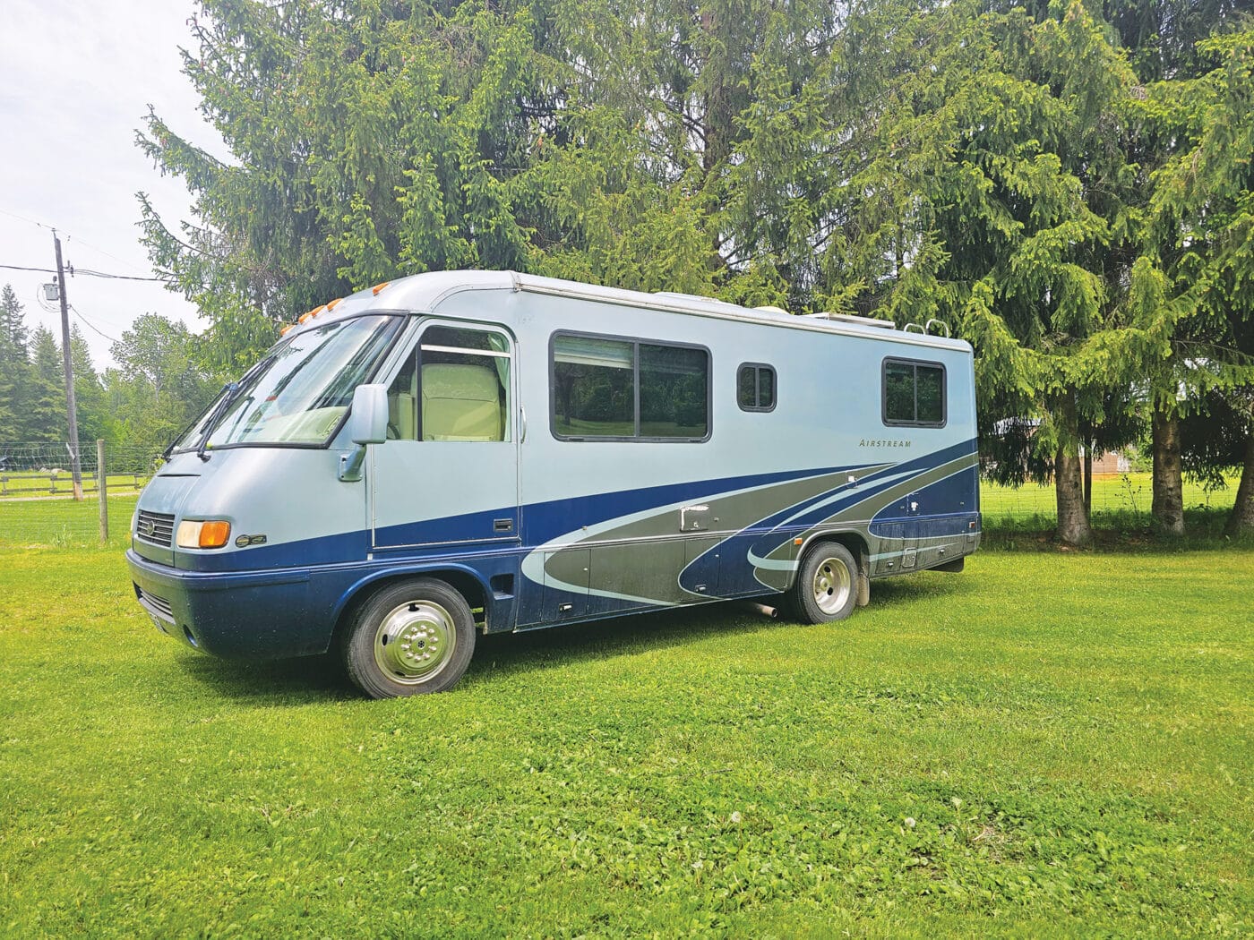 2004 26FT Airstream Motorhome For Sale In Enderby, British Columbia ...